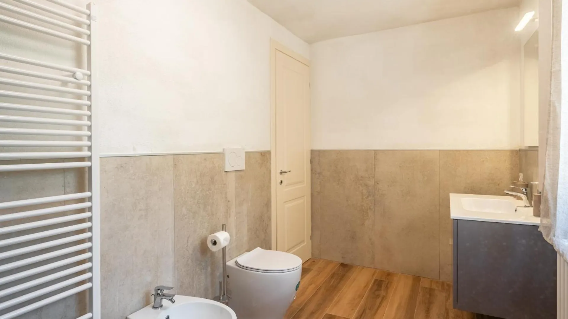 Holiday home Casa Vacanze Legnana Borgo a Mozzano Italy