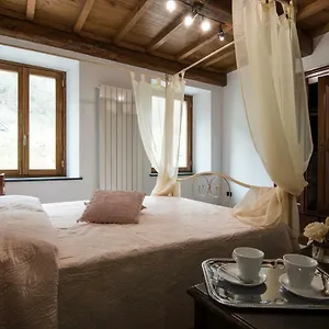 Le Casine Del Borgo Bed & Breakfast